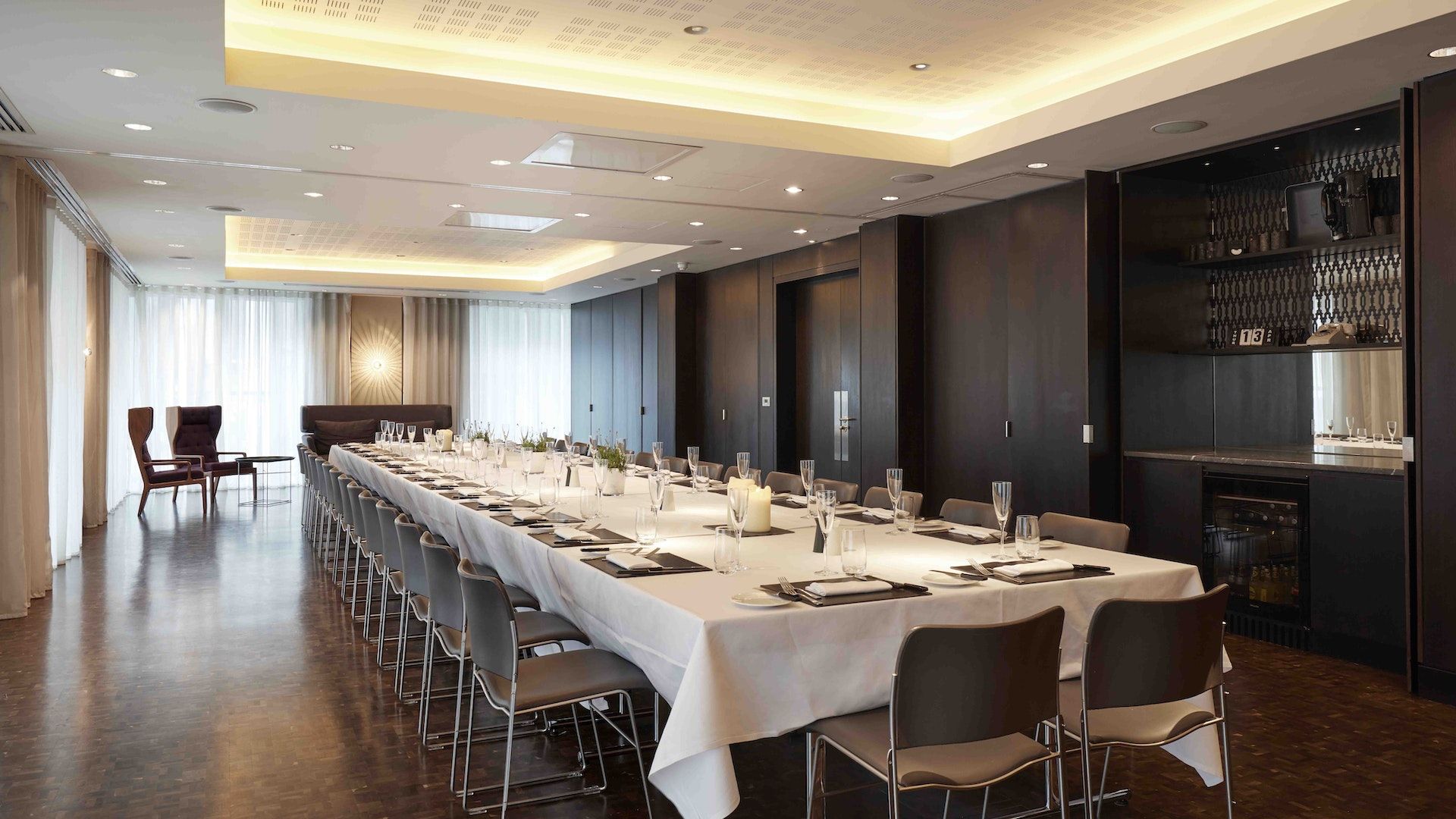 The Top 3 London Hotels With Great Meeting Rooms